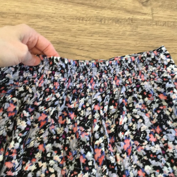 SOLD🖤🌈American Eagle Bundle 🌈🖤 - Picture 7 of 8